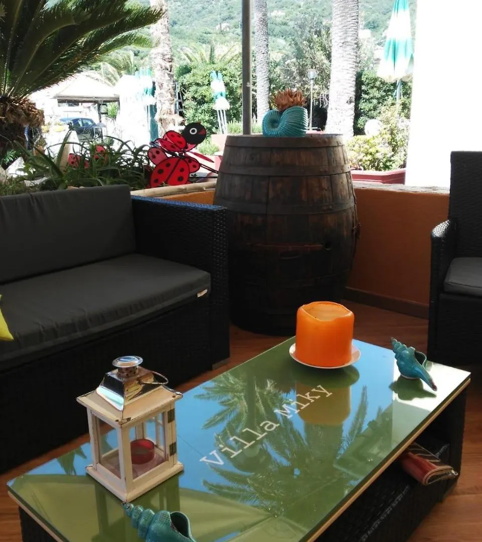 アパートホテル Residence Villa Miky アルベンガ イタリア
